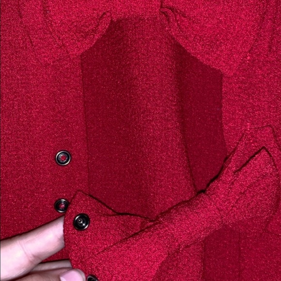 Red F21+ crop top - Picture 3 of 3